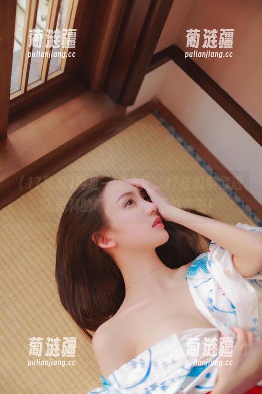 网址一键点开，17吃瓜带你进入黑料的奇妙世界，不怕炸裂！