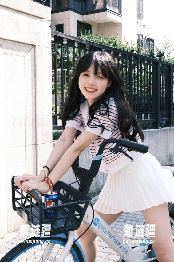 小心翼翼，17吃瓜发布黑料，咱们的好奇心跟得上吗？