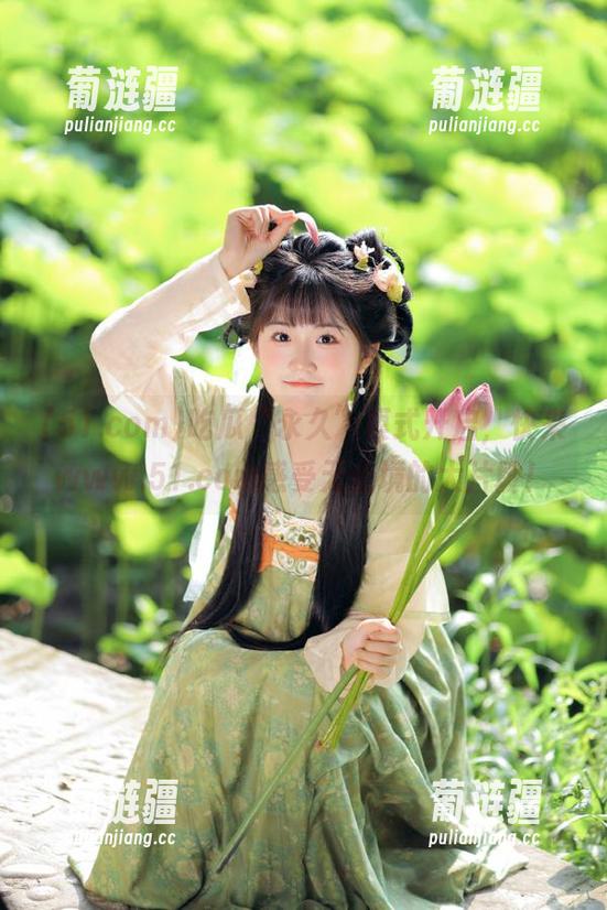 吃瓜“永久”模式开启，快来www.51.com感受无止境的大片段！