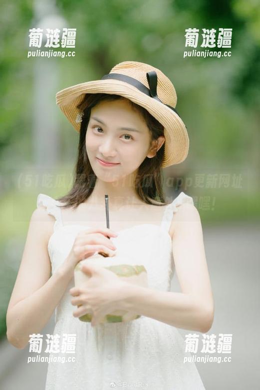 跟着“51吃瓜”app更新网址，今天的八卦真让人意外...嘿嘿！