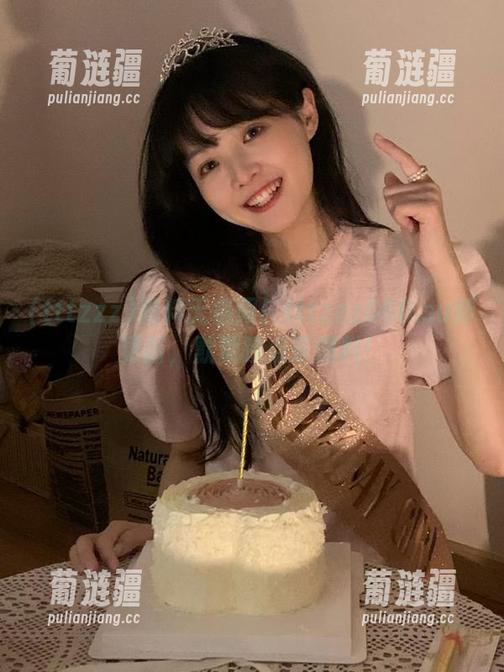 黑料无极限！tttzzz668.su新更新，默默蹲点等爆料！