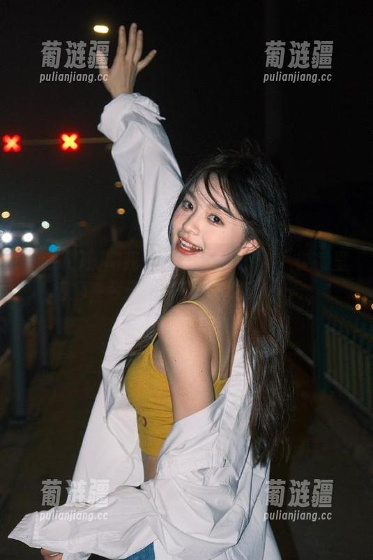 别问我为啥在“zztt11”链接里徘徊，今天又是八卦围绕的一天。