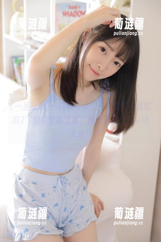一边刷网页，一边看“一起吃瓜2”的完整版视频，感觉正在经历一场大戏！
