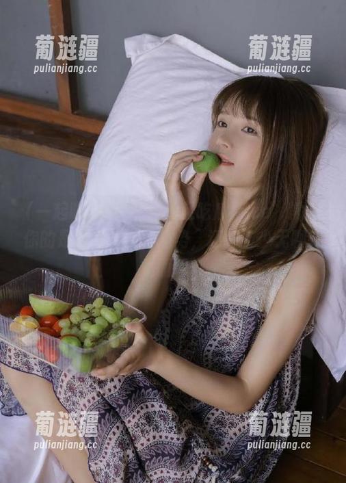 在“一起吃瓜网.cc”常陪你的是永久的流行趋势，还有多少无聊在里面呢？