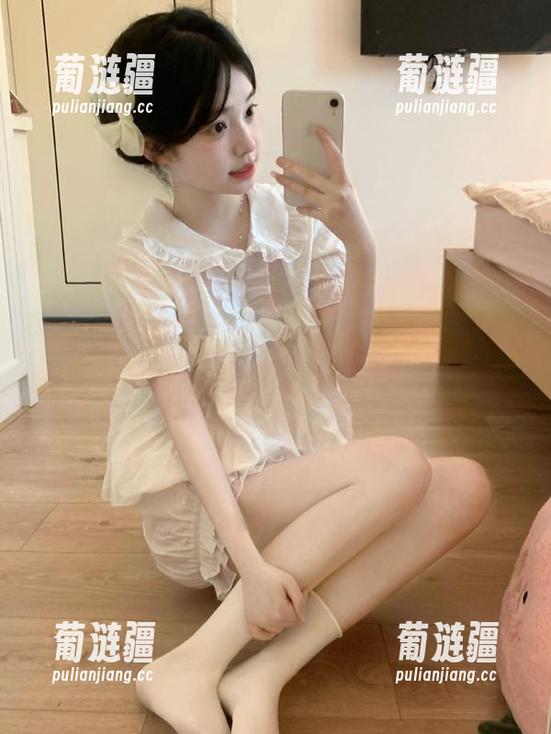 五一吃瓜，静静观看，手里的零食停不下来，感觉不太好…
