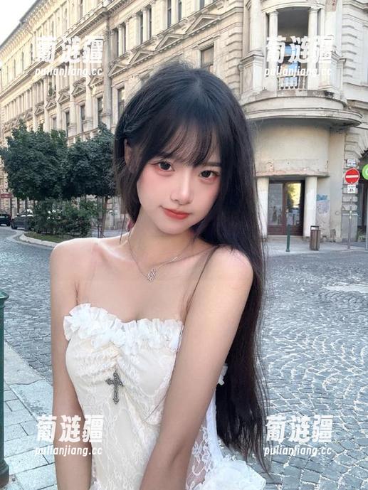 这种风格属于五一黑料视频，迷惑的同时竟吸引了我的心！
