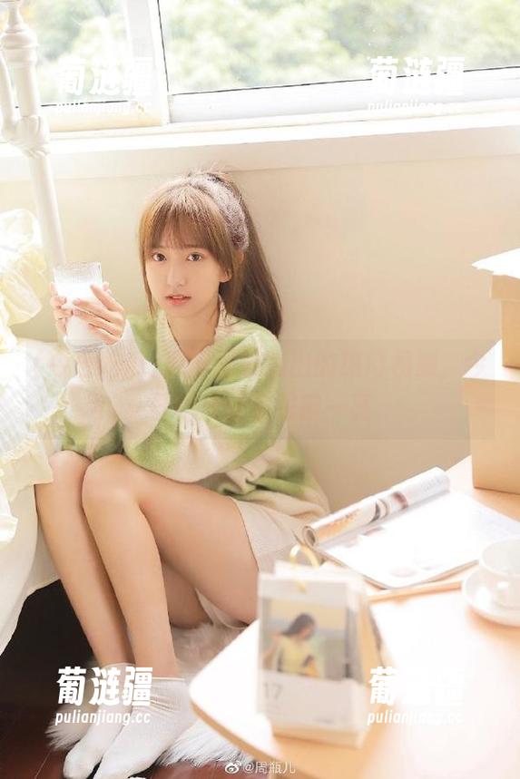 今日吃瓜 瓜田里偷跑出的热门视频,今日吃瓜让你眼前一亮