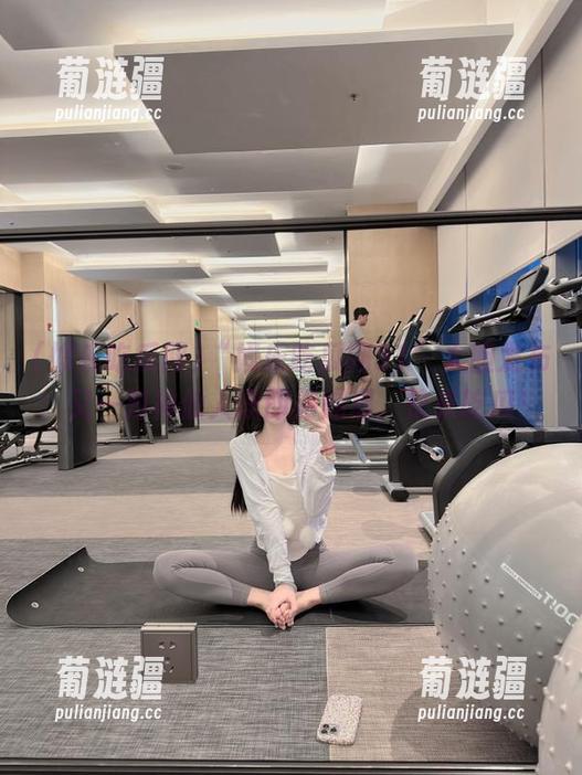 “娱乐吃瓜网51”大胆发布：又一对神仙人设即将崩塌，快来吃瓜！