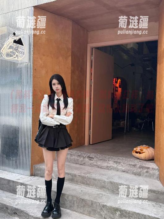 观看瓜事，黑料不打样，搞得我一边吃零食一边想“这也太精彩了吧！”