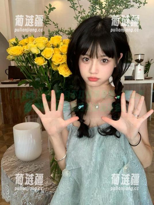 黑料不打烊苹果版，网址更新频繁，简直是网友的运动会。