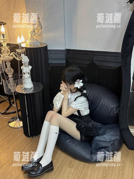 黑料不打烊 主播怒赞黑料不打烊,免费下完后脑袋都大了!