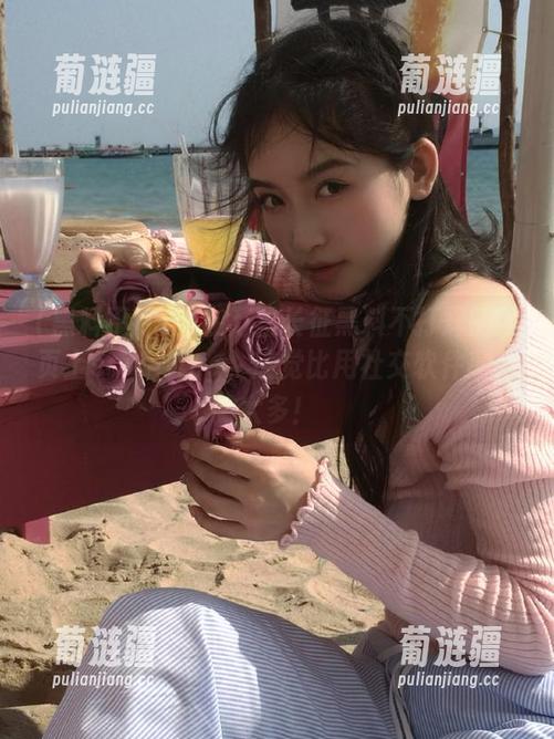 在万里长征黑料不打烊的网页上scrolling，感觉比用社交软件高效太多！
