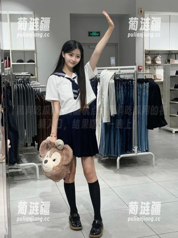 我随机点开黑料吃瓜网的视频入口，结果瞎了一晚上！