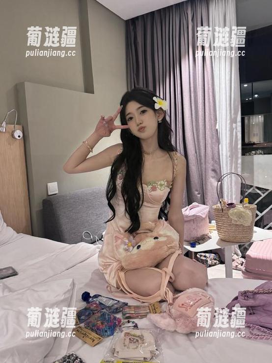 “黑料正能量”直达偏差免费入口，想不看都难！