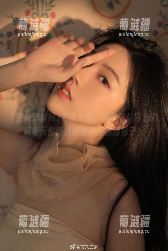 更新来袭，黑料爆料网里的瓜每天都新鲜得像刚出锅的包子！