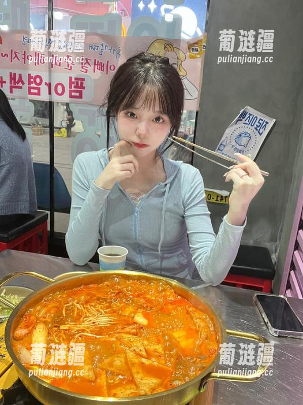 对于爱八卦的我，黑料爆料网简直是我的导航，保证永不迷路！