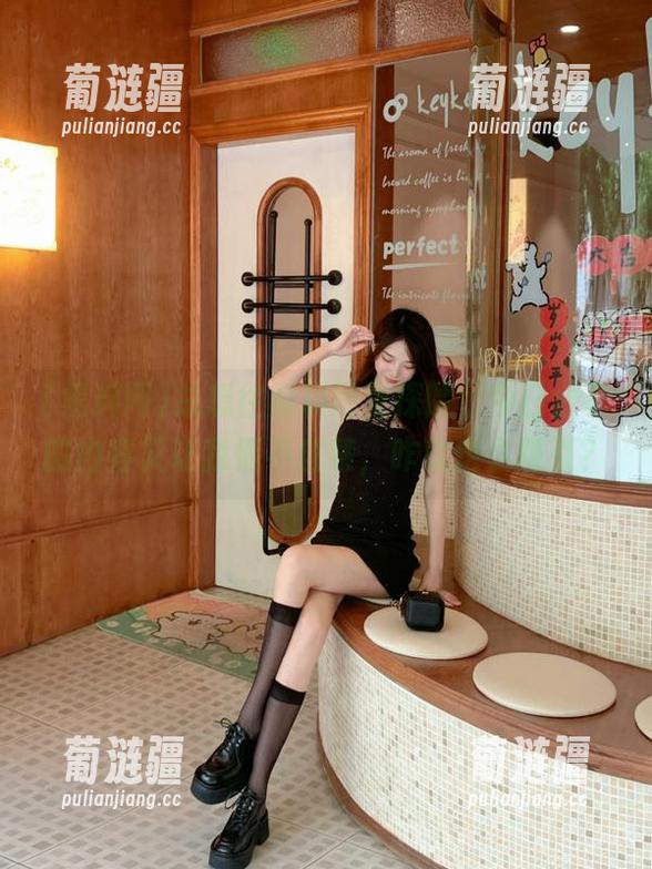 总想往黑料网里探险，今日分享的内容又让我情不自禁，咋就这么吸引？