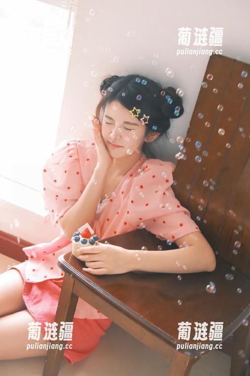 网址大更新，明星们都在黑料网站里‘直播’日常？这瓜我吃定了！